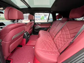 BMW X5 2022 xDrive 40Li M Sports suit interior photo 13 BMW X5 2022 xDrive 40Li M Sports suit interior photo 13