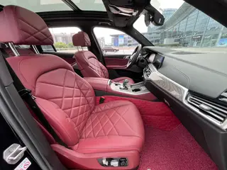 BMW X5 2022 xDrive 40Li M Sports suit interior photo 15 BMW X5 2022 xDrive 40Li M Sports suit interior photo 15