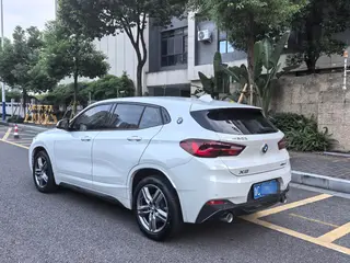 BMW X2 2022 sDrive25i M Off-road suit exterior photo 6 BMW X2 2022 sDrive25i M Off-road suit exterior photo 6