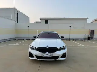 BMW 3 Series 2022 325Li M Sports suit exterior photo 2 BMW 3 Series 2022 325Li M Sports suit exterior photo 2