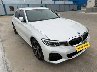 BMW 3 Series 2022 325i M Sports suit exterior photo 3 BMW 3 Series 2022 325i M Sports suit exterior photo 3