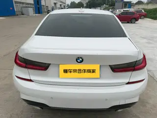 BMW 3 Series 2022 325i M Sports suit exterior photo 4 BMW 3 Series 2022 325i M Sports suit exterior photo 4