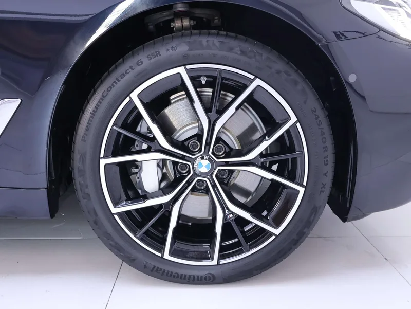 BMW 5 Series 2023 530Li Premium Class M Sports suit exterior photo 7 BMW 5 Series 2023 530Li Premium Class M Sports suit exterior photo 7