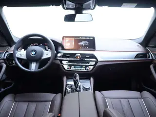 BMW 5 Series 2023 530Li Premium Class M Sports suit interior photo 14 BMW 5 Series 2023 530Li Premium Class M Sports suit interior photo 14