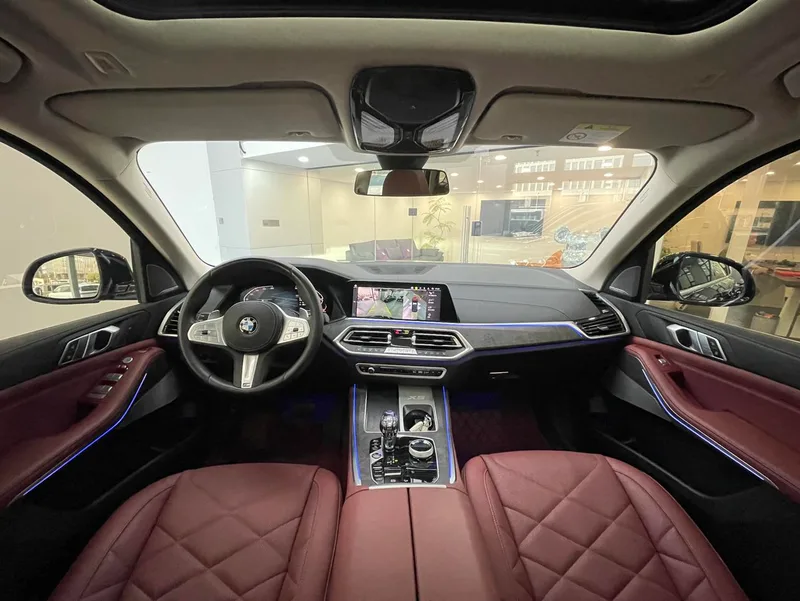 BMW X5 2022 Restyling xDrive 30Li Premium Class M Sports suit interior photo 11 BMW X5 2022 Restyling xDrive 30Li Premium Class M Sports suit interior photo 11