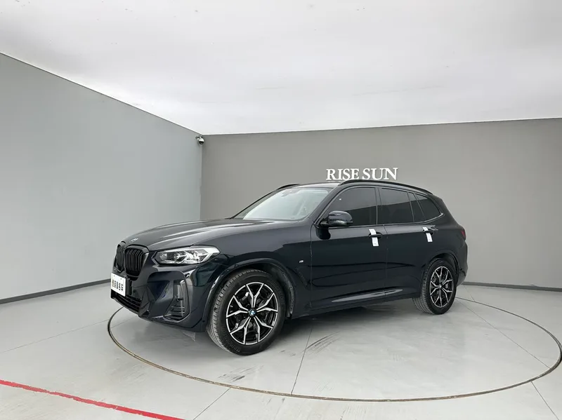 BMW X3 2022 Restyling xDrive25i M Sports suit exterior photo 1 BMW X3 2022 Restyling xDrive25i M Sports suit exterior photo 1