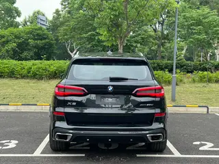 BMW X5 2022 Restyling xDrive 30Li M Sports suit interior photo 14 BMW X5 2022 Restyling xDrive 30Li M Sports suit interior photo 14