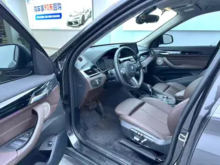 BMW X1 2020 sDrive25Li Leading Type exterior photo 4 BMW X1 2020 sDrive25Li Leading Type exterior photo 4