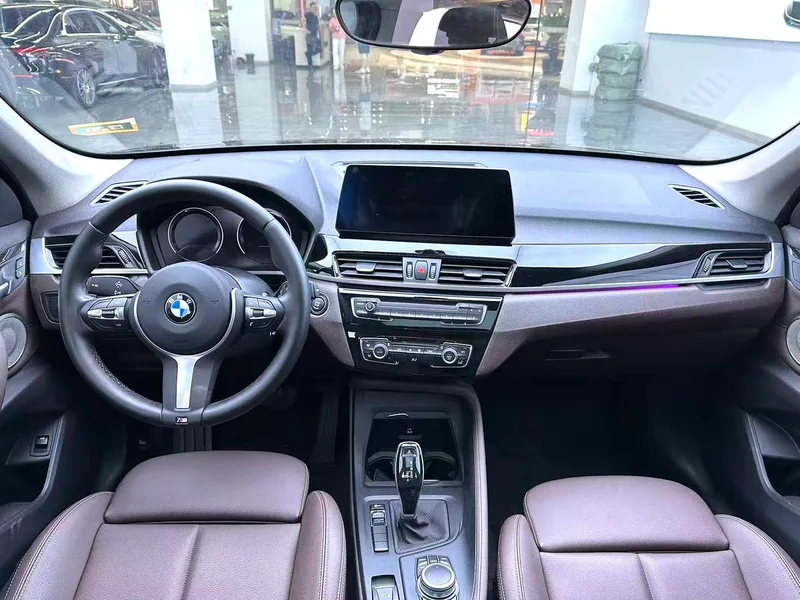 BMW X1 2020 sDrive25Li Leading Type exterior photo 7 BMW X1 2020 sDrive25Li Leading Type exterior photo 7