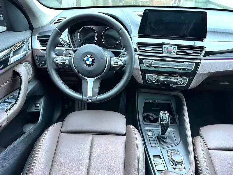 BMW X1 2020 sDrive25Li Leading Type exterior photo 8 BMW X1 2020 sDrive25Li Leading Type exterior photo 8