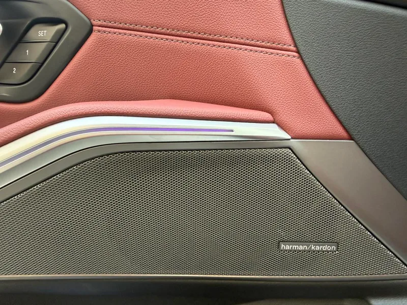 BMW 3 Series 2022 325Li M Sports Night Suit interior photo 15 BMW 3 Series 2022 325Li M Sports Night Suit interior photo 15