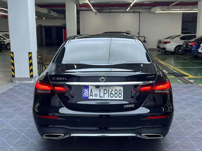 Mercedes-Benz E-Class 2022 Second change E 300 L Luxury type sports car exterior photo 5 Mercedes-Benz E-Class 2022 Second change E 300 L Luxury type sports car exterior photo 5