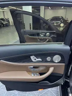 Mercedes-Benz E-Class 2022 Second change E 300 L Luxury type sports car interior photo 12 Mercedes-Benz E-Class 2022 Second change E 300 L Luxury type sports car interior photo 12