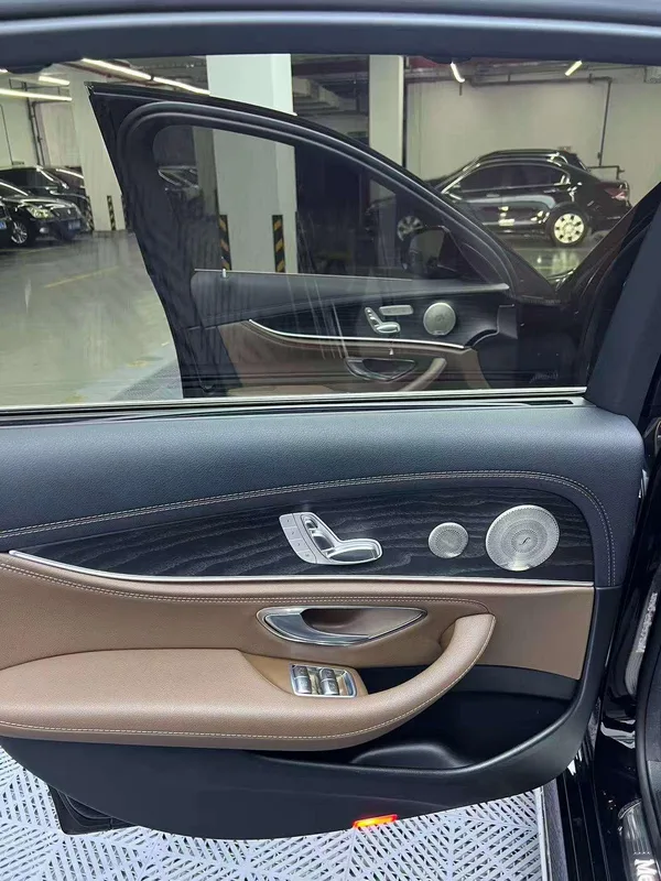 Mercedes-Benz E-Class 2022 Second change E 300 L Luxury type sports car interior photo 12 Mercedes-Benz E-Class 2022 Second change E 300 L Luxury type sports car interior photo 12