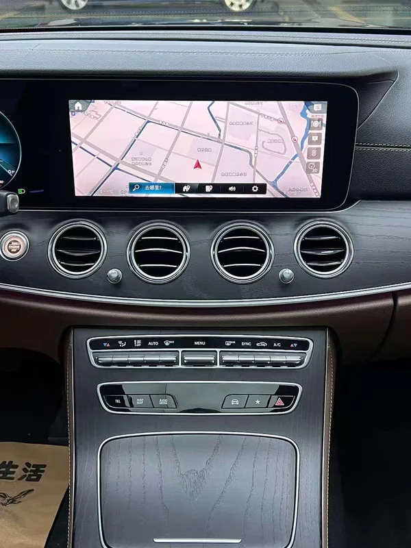 Mercedes-Benz E-Class 2022 Second change E 300 L Luxury type sports car interior photo 19 Mercedes-Benz E-Class 2022 Second change E 300 L Luxury type sports car interior photo 19