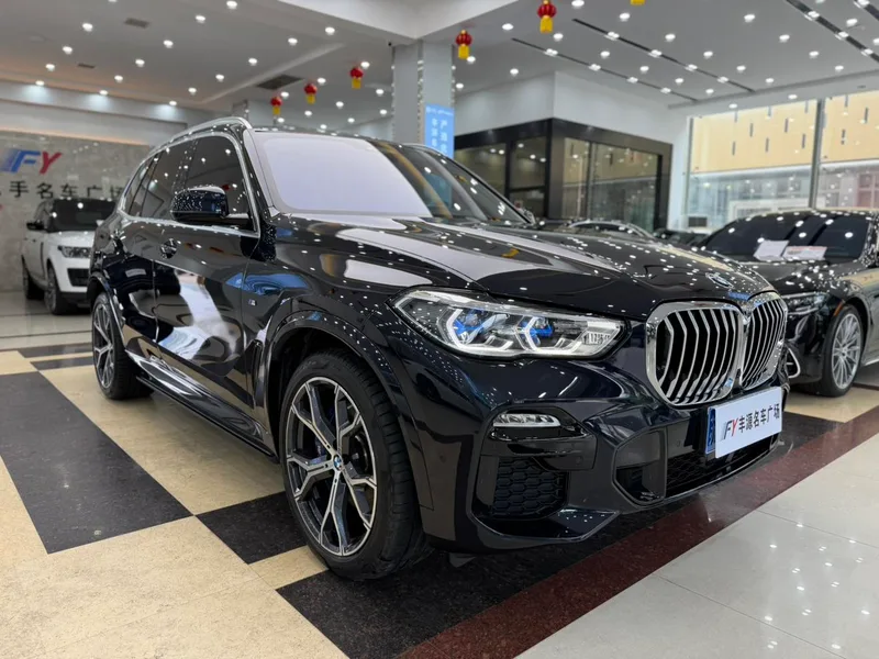 BMW X5 2021 xDrive40i Premium Class M Sports suit exterior photo 3 BMW X5 2021 xDrive40i Premium Class M Sports suit exterior photo 3