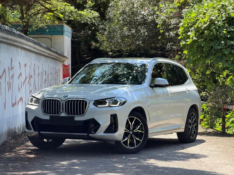 BMW X3 2022 xDrive25i M Sports suit exterior photo 1 BMW X3 2022 xDrive25i M Sports suit exterior photo 1