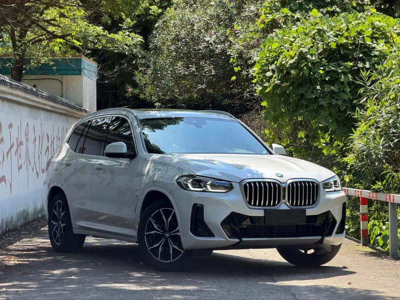 BMW X3 2022 xDrive25i M Sports suit exterior photo 3 BMW X3 2022 xDrive25i M Sports suit exterior photo 3