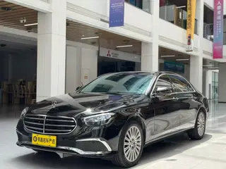 Mercedes-Benz E-Class 2023 E 300 L Style tendance Voiture extérieur photo 1 Mercedes-Benz E-Class 2023 E 300 L Style tendance Voiture extérieur photo 1