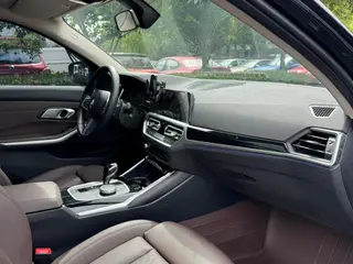 BMW 3 Series 2022 320Li M Sports suit interior photo 12 BMW 3 Series 2022 320Li M Sports suit interior photo 12