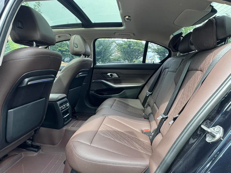 BMW 3 Series 2022 320Li M Sports suit interior photo 16 BMW 3 Series 2022 320Li M Sports suit interior photo 16