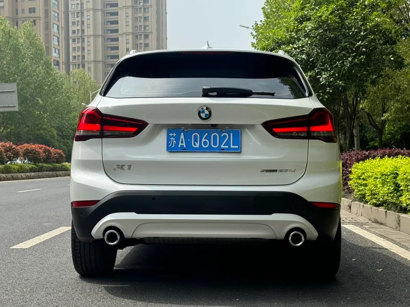 BMW X1 2020 xDrive25Li Premium Class exterior photo 4 BMW X1 2020 xDrive25Li Premium Class exterior photo 4