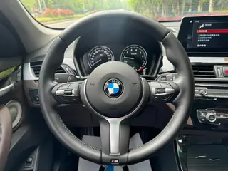 BMW X1 2020 xDrive25Li Premium Class interior photo 16 BMW X1 2020 xDrive25Li Premium Class interior photo 16