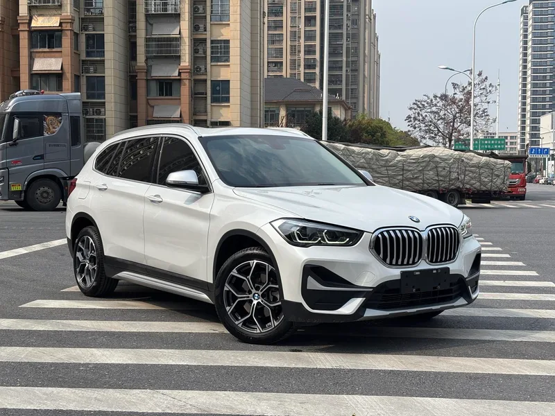 BMW X1 2022 sDrive20Li Fashionable exterior photo 3 BMW X1 2022 sDrive20Li Fashionable exterior photo 3