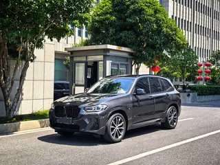 BMW X3 2022 xDrive30i Líder M Traje de noche Yao exterior foto 1 BMW X3 2022 xDrive30i Líder M Traje de noche Yao exterior foto 1