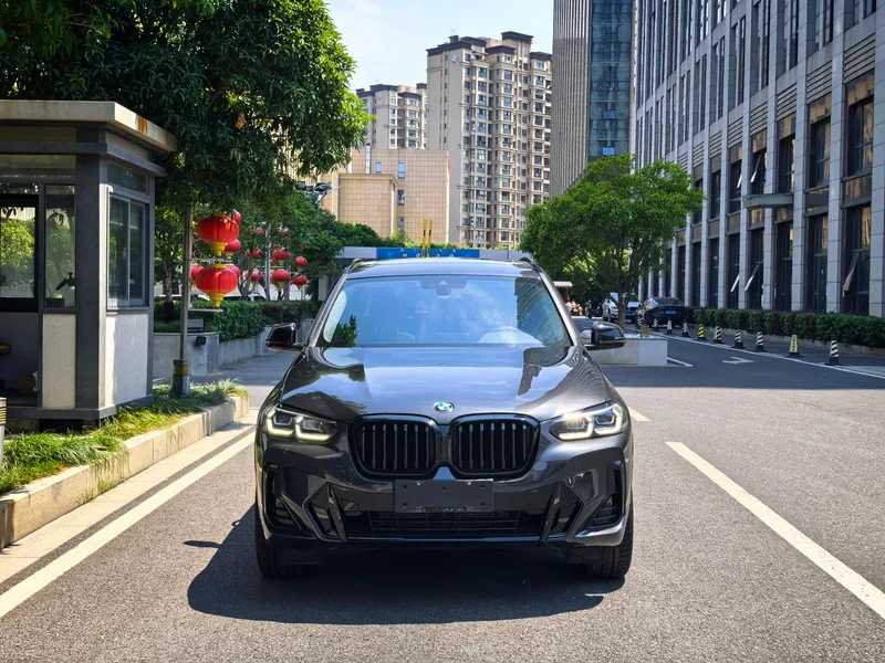 BMW X3 2022 xDrive30i Líder M Traje de noche Yao exterior foto 2 BMW X3 2022 xDrive30i Líder M Traje de noche Yao exterior foto 2