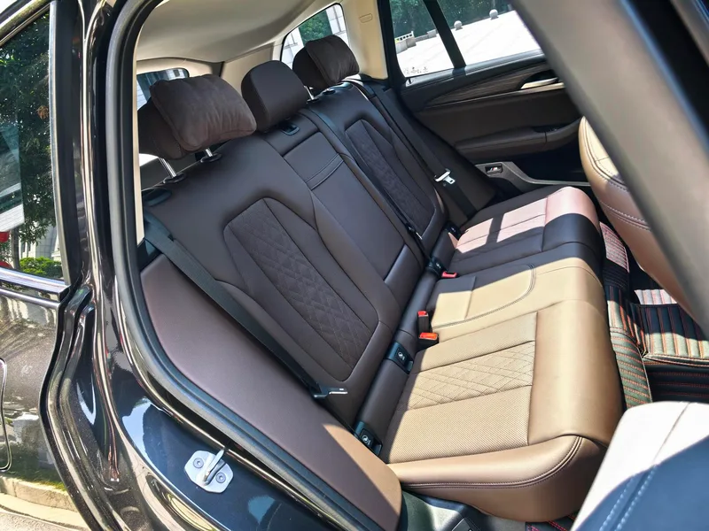 BMW X3 2022 xDrive30i Líder M Traje de noche Yao interior foto 18 BMW X3 2022 xDrive30i Líder M Traje de noche Yao interior foto 18