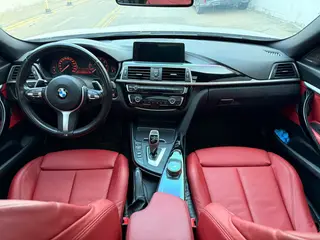 BMW 3 Series GT 2020 320i M Sports Obsidian Night Edition interior photo 13 BMW 3 Series GT 2020 320i M Sports Obsidian Night Edition interior photo 13