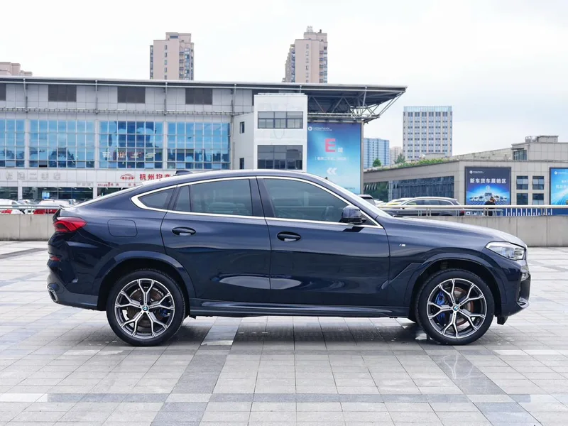 BMW X6 2021 xDrive40i Tipo de lujo M Conjunto deportivo exterior foto 5 BMW X6 2021 xDrive40i Tipo de lujo M Conjunto deportivo exterior foto 5