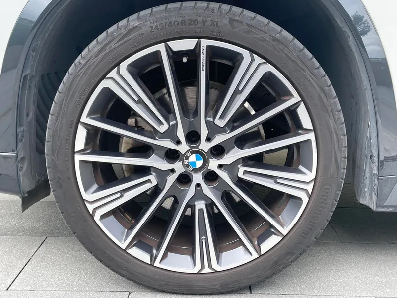 BMW X1 2023 xDrive25Li X Traje de diseño interior foto 10 BMW X1 2023 xDrive25Li X Traje de diseño interior foto 10
