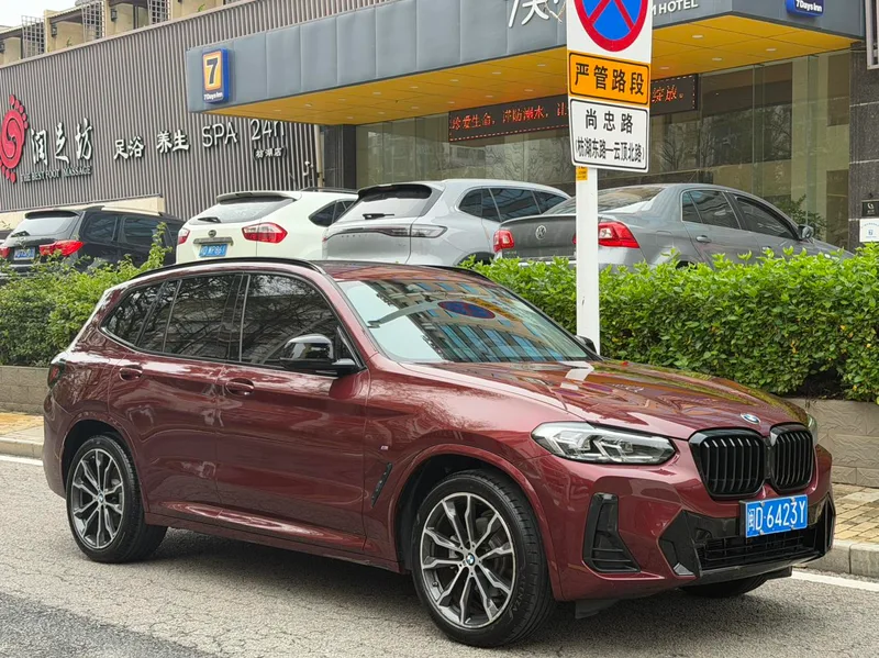 BMW X3 2022 Reforma xDrive30i Líder M Traje de noche Yao exterior foto 3 BMW X3 2022 Reforma xDrive30i Líder M Traje de noche Yao exterior foto 3
