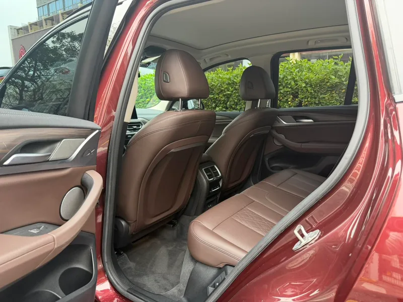 BMW X3 2022 Reforma xDrive30i Líder M Traje de noche Yao exterior foto 5 BMW X3 2022 Reforma xDrive30i Líder M Traje de noche Yao exterior foto 5
