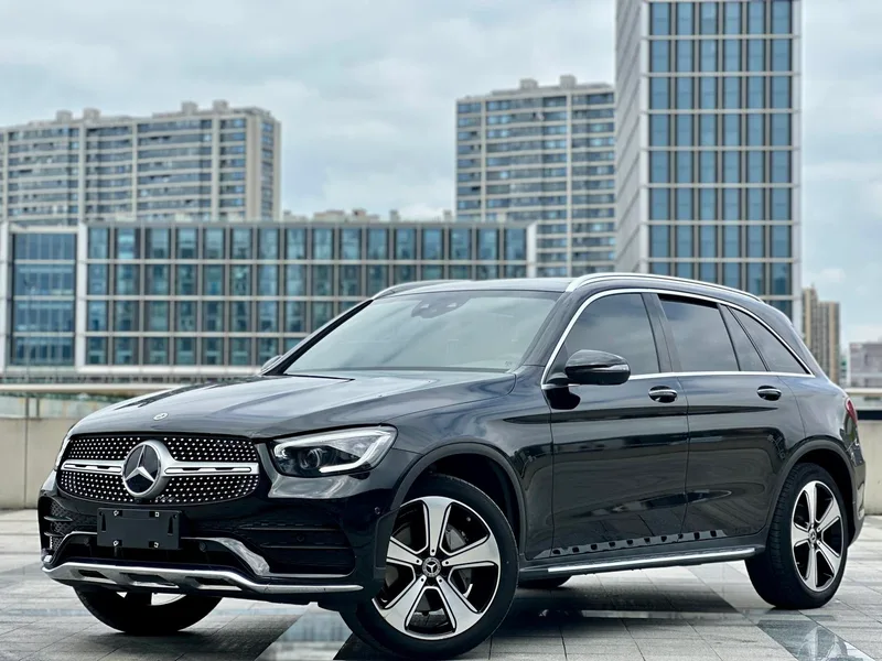 Mercedes-Benz GLC 2022 Restyling GLC 300 L 4MATIC Luxury type exterior photo 1 Mercedes-Benz GLC 2022 Restyling GLC 300 L 4MATIC Luxury type exterior photo 1