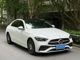 Mercedes-Benz C-Class 2025 C 260 L Sports version exterior photo 3