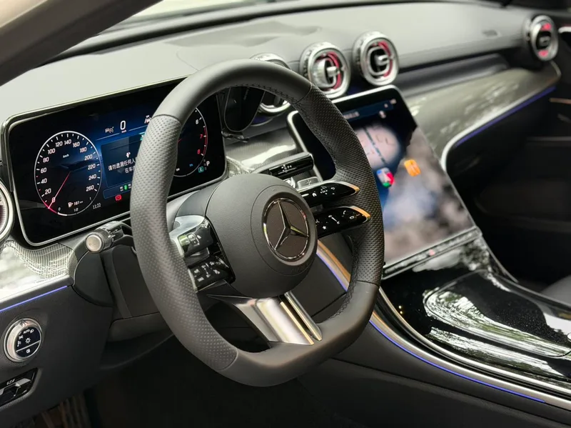 Mercedes-Benz C-Class 2025 C 260 L Sports version interior photo 11
