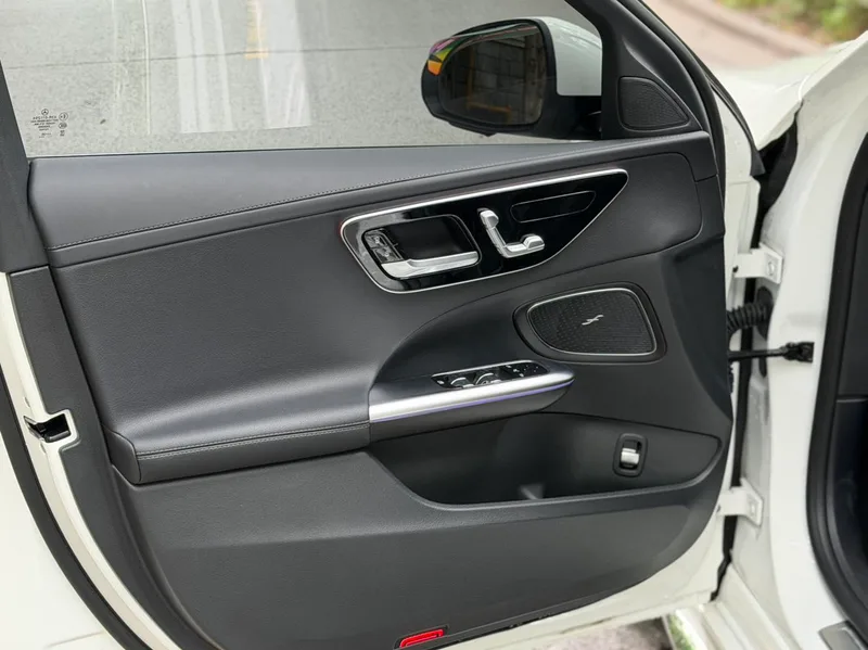 Mercedes-Benz C-Class 2025 C 260 L Sports version interior photo 12