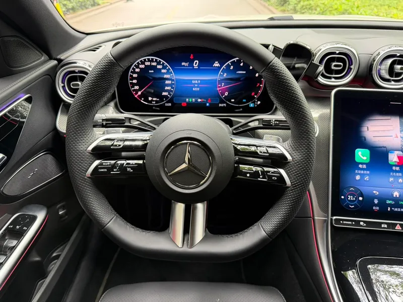 Mercedes-Benz C-Class 2025 C 260 L Sports version interior photo 15