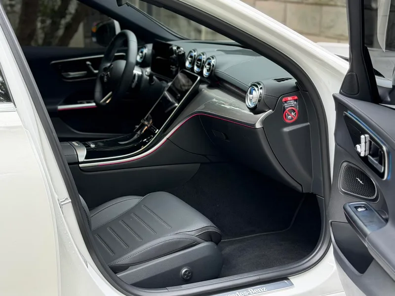 Mercedes-Benz C-Class 2025 C 260 L Sports version interior photo 17