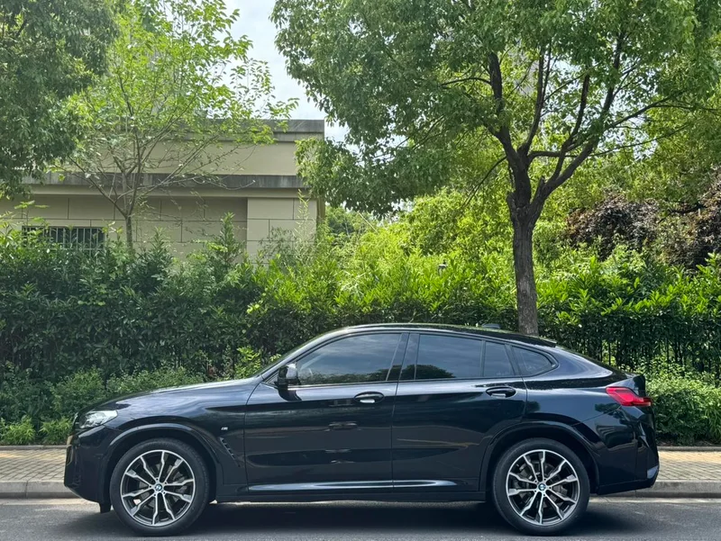 BMW X4 2022 xDrive 30i M Sports suit exterior photo 3 BMW X4 2022 xDrive 30i M Sports suit exterior photo 3