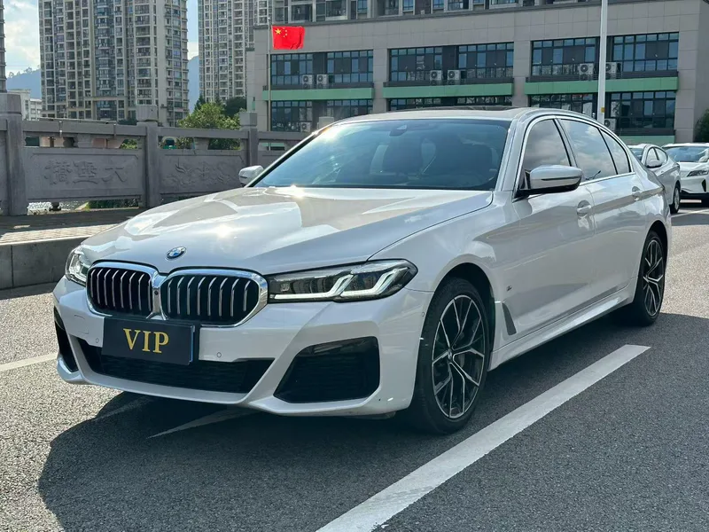 BMW 5 Series 2023 Restyling 530Li Premium Class M Sports suit exterior photo 1 BMW 5 Series 2023 Restyling 530Li Premium Class M Sports suit exterior photo 1