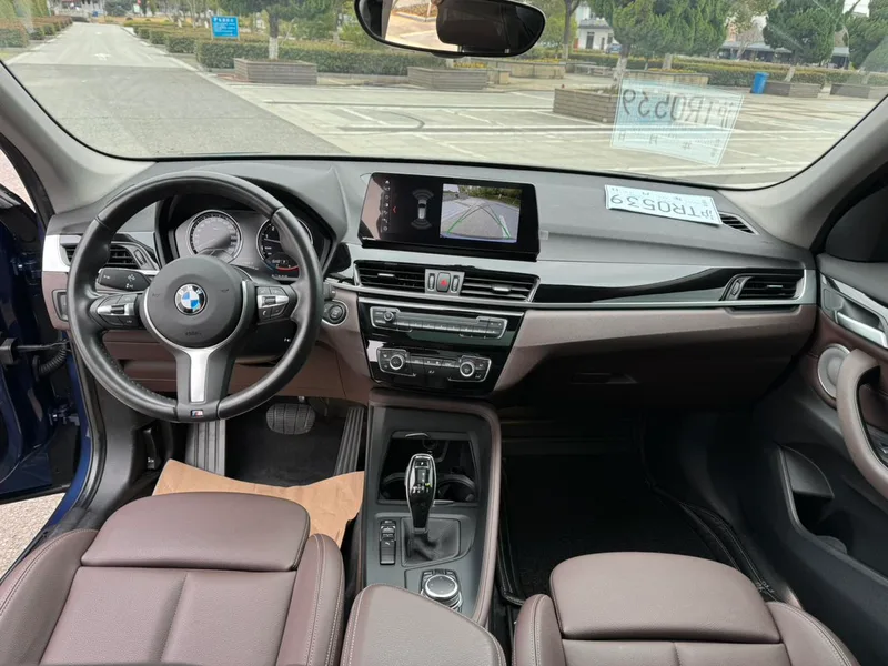 BMW X1 2022 sDrive25Li Leading Type interior photo 13 BMW X1 2022 sDrive25Li Leading Type interior photo 13