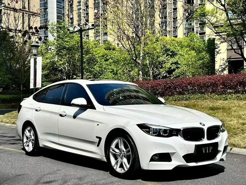BMW 3 Series GT 2020 320i M Conjunto deportivo exterior foto 3 BMW 3 Series GT 2020 320i M Conjunto deportivo exterior foto 3