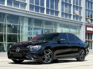 Mercedes-Benz E-Class (Imported) 2022 E 260 Edición deportiva de moda exterior foto 1 Mercedes-Benz E-Class (Imported) 2022 E 260 Edición deportiva de moda exterior foto 1