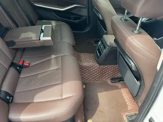 BMW 3 Series 2022 Restyling 325Li M Sports suit interior photo 16 BMW 3 Series 2022 Restyling 325Li M Sports suit interior photo 16