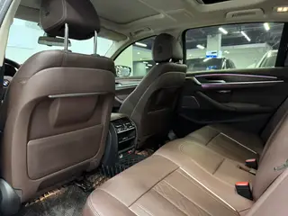 BMW 5 Series 2023 530Li Leading Type Luxury Set exterior photo 7 BMW 5 Series 2023 530Li Leading Type Luxury Set exterior photo 7