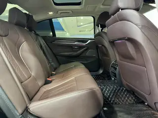 BMW 5 Series 2023 530Li Leading Type Luxury Set exterior photo 10 BMW 5 Series 2023 530Li Leading Type Luxury Set exterior photo 10